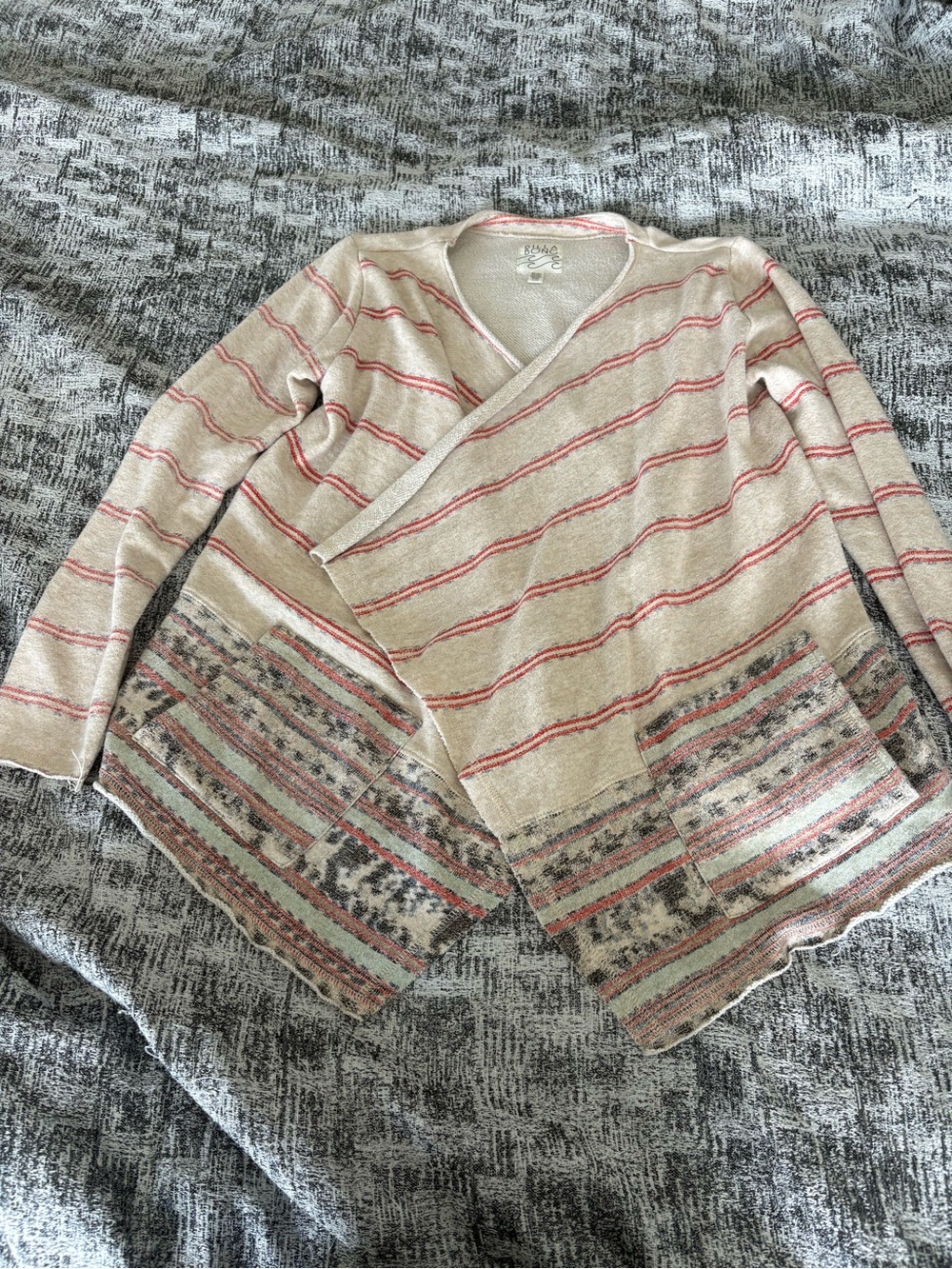 Billabong Women’s Open Front Sweater Size Medium